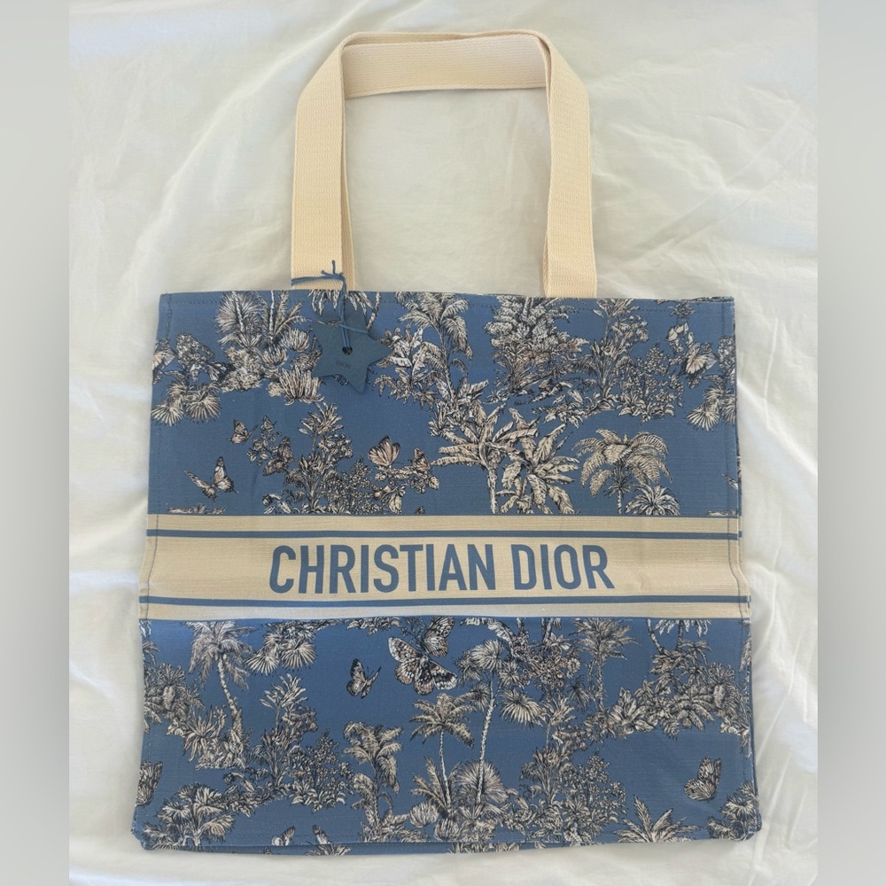 NWOT Dior Riviera Beach Tote New Collection Capri Boutique Seaside Exclusive